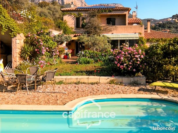 Villa 4 pièces 166 m²