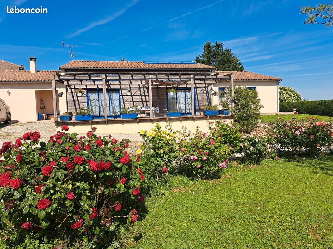 Maison 5 pièces 155 m² · à Champdeniers · 155 m² · 249 000 €