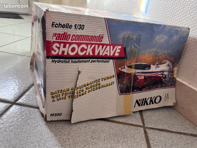 Bateau Rc Thermique Proboat Shockwave 55 - Modélisme Bateau Rc Thermique Proboat Shockwave 55 - Modélisme