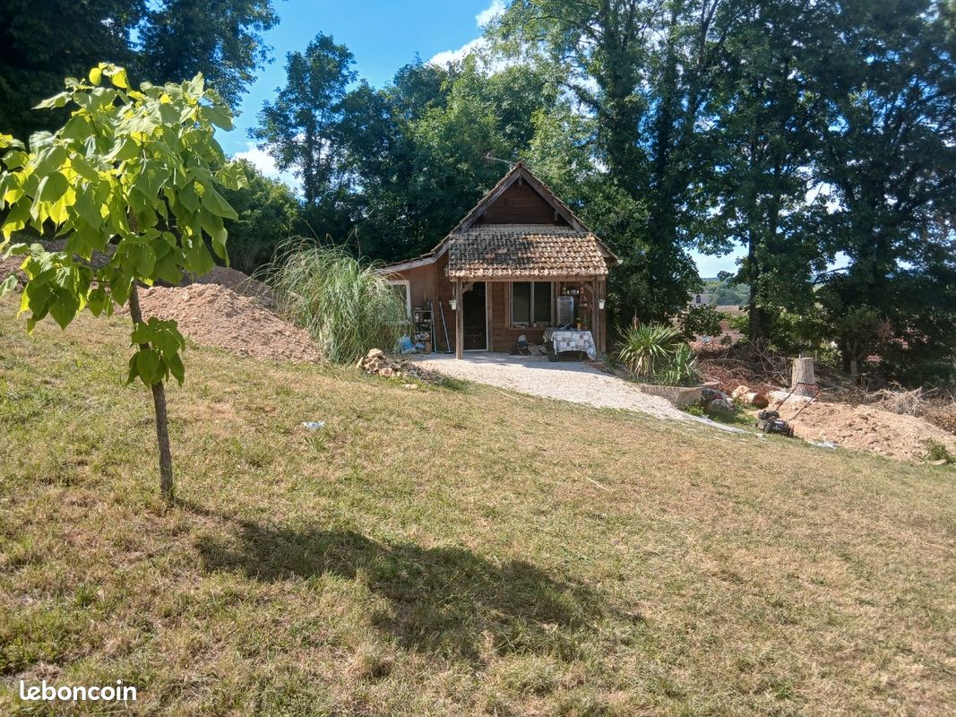 Terrain a bâtir · à Fulvy · 52 000 €