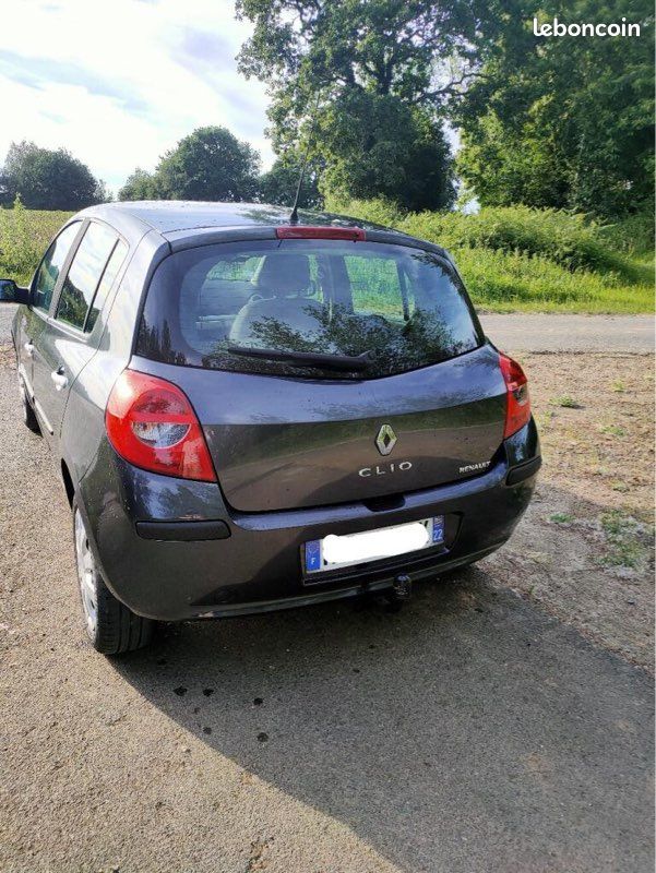 Clio III (image 3)