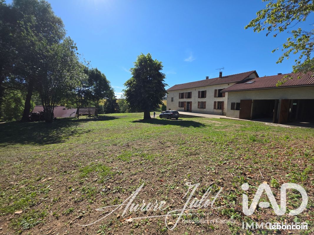 Maison 5 pièces 158 m² · à Burcin · 158 m² · 339 000 €