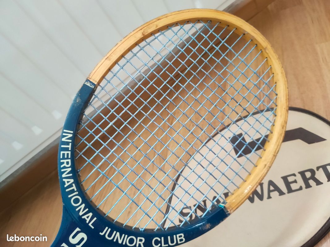 Raquette De Tennis Vintage Snauwaert à Système ETR Ergonomique - Modèle D'occasion, Couleur Grise