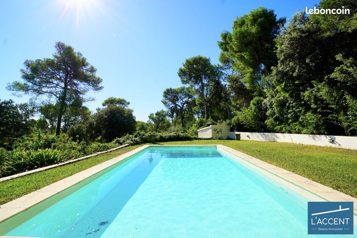 Maison 7 pièces 175 m² · à Saint-Gervasy · 175 m² · 600 000 €