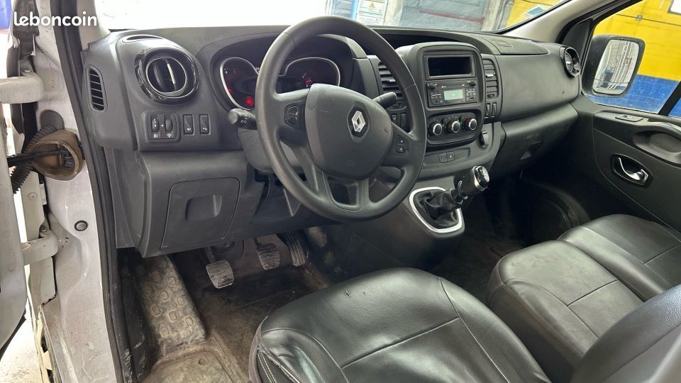 Renault TRAFIC FG L1H1 2.0 DCI 120 CH GRAND CONFORT (image 6)