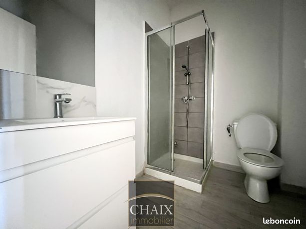https://img.leboncoin.fr/api/v1/lbcpb1/images/c3/50/77/c35077780907686c30e9d28587d39fe3c705ea2d.jpg?rule=ad-image