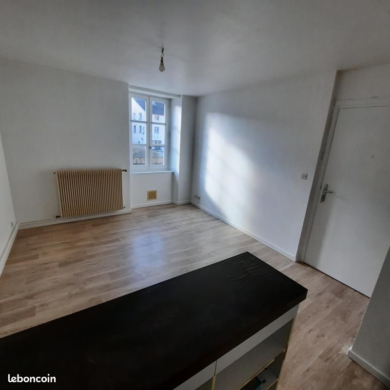 Appartement a louer lons-le-saunier - 1 pièce(s) - 35 m2 - Surfyn