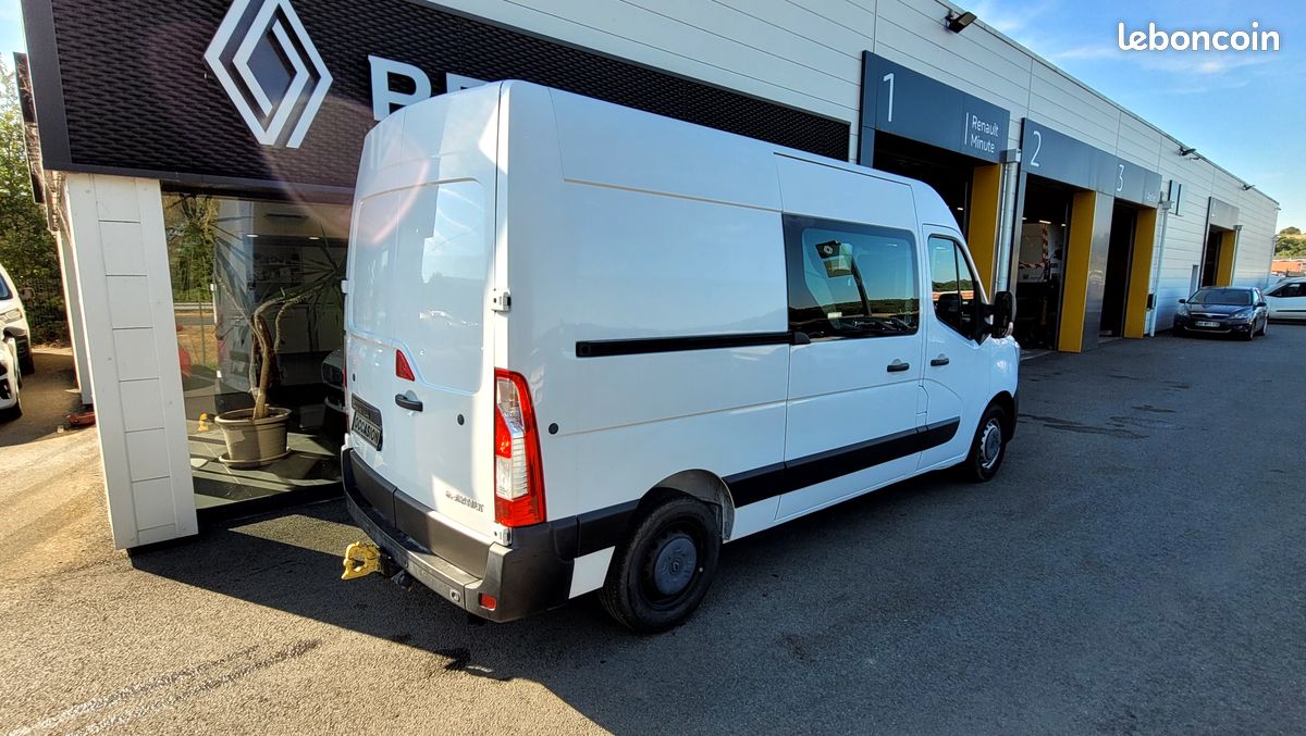Renault Master L2H2 dCi 150 Grand Confort 7 places (image 4)