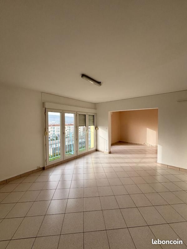 Appartement 3 pièces 69 m² · à Clouange · 69 m² · 105 000 €