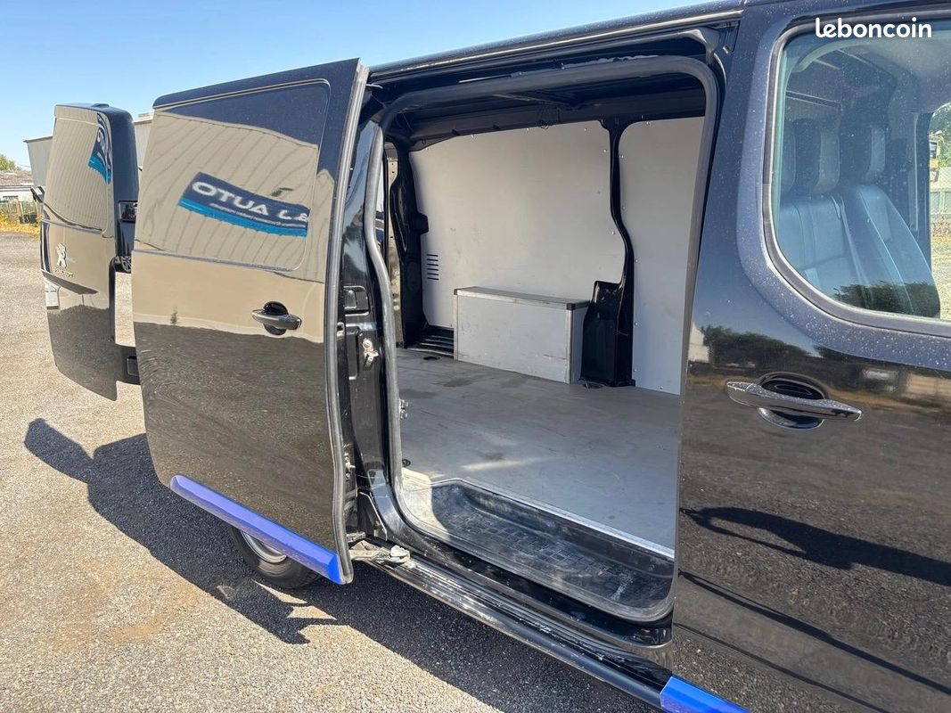 Peugeot Expert 2.0 HDi 180cv - Boite Automatique - 2019 (image 11)
