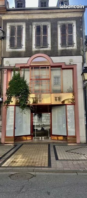 Local commercial 12 pièces 380 m² · à Tarbes · 380 m² · 298 000 €