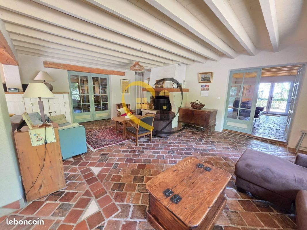 Maison 7 pièces 216 m² · à Henrichemont · 216 m² · 280 900 €