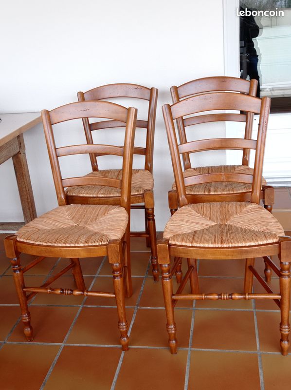 Chaises paillées (image 1)