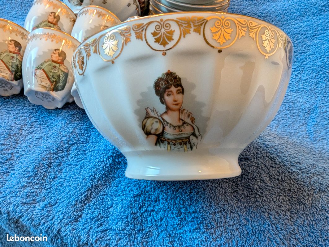 Service à café en porcelaine Napoléon (image 4)