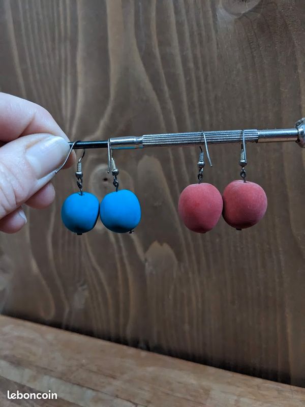 Lot de 2 paires de boucles d'oreilles de chez Tierra neuves (image 4)