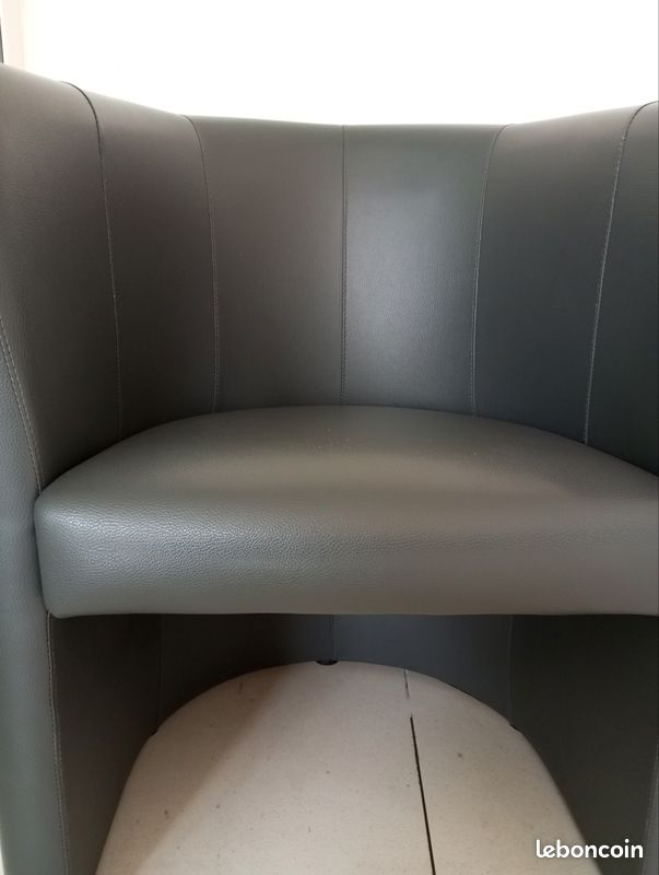 Fauteuil arrondi (image 3)