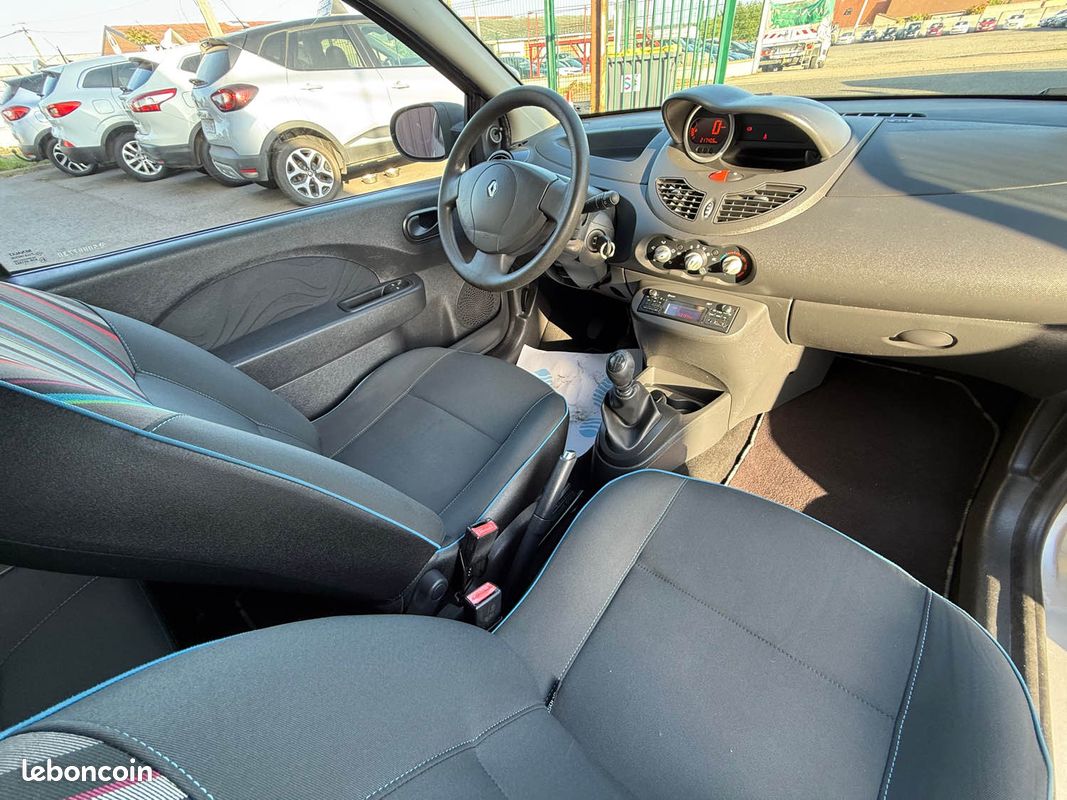 Renault twingo 2 phase 2 ethanol 1.2i - 16v 75cv 2014 (image 12)