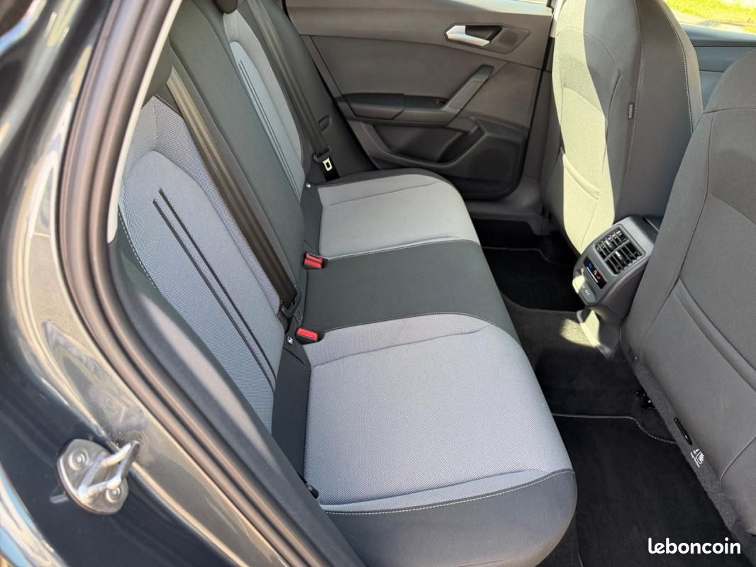 Seat Leon IV 1.5 ETSI HYBRID 115 BUSINESS DSG7 (image 22)