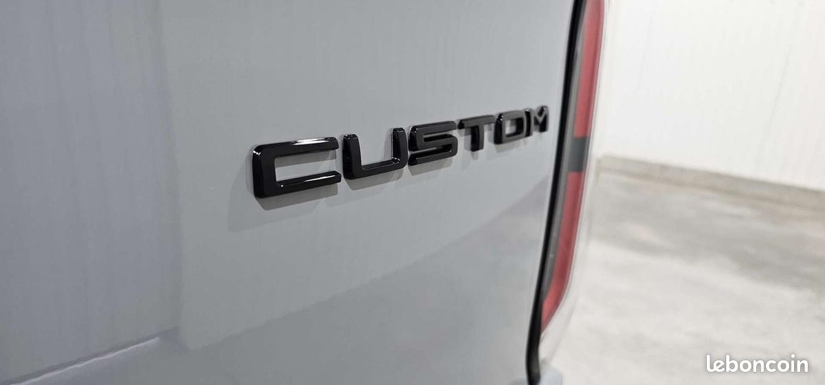 Ford Transit Custom FOURGON 320 L1H1 2.0 ECOBLUE 170 CH BVA8 SPORT (image 11)