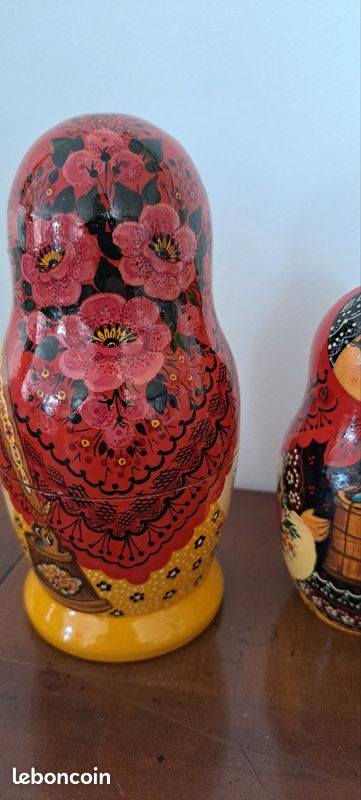Poupees Russes Rouge Emboitables Matriochka Avec Samovar Peinte Par