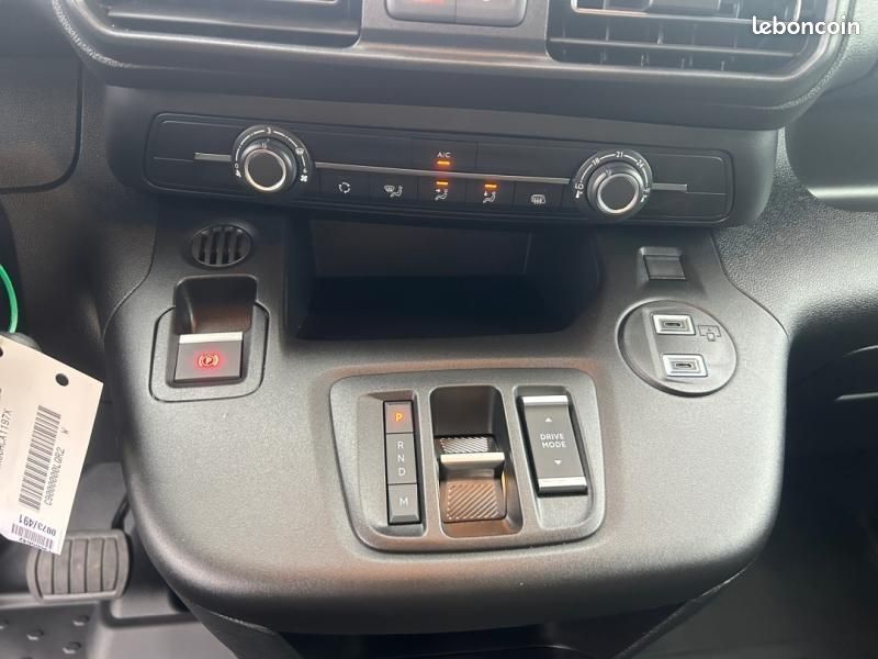 Peugeot Partner M Diesel 130ch automatique (image 11)