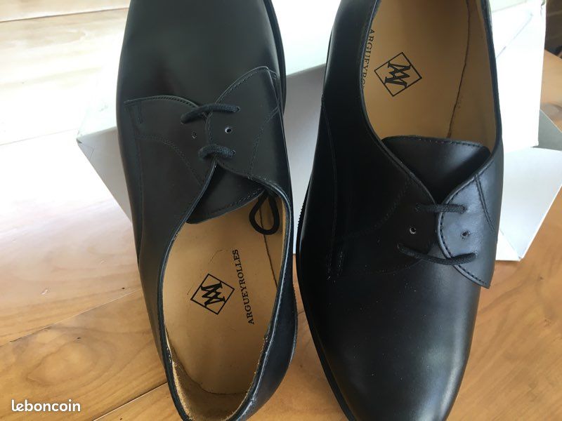 Chaussures (image 1)