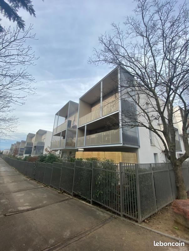 Appartement 3 pièces 63 m² · à Saint-Priest · 63 m² · 832 €/mois