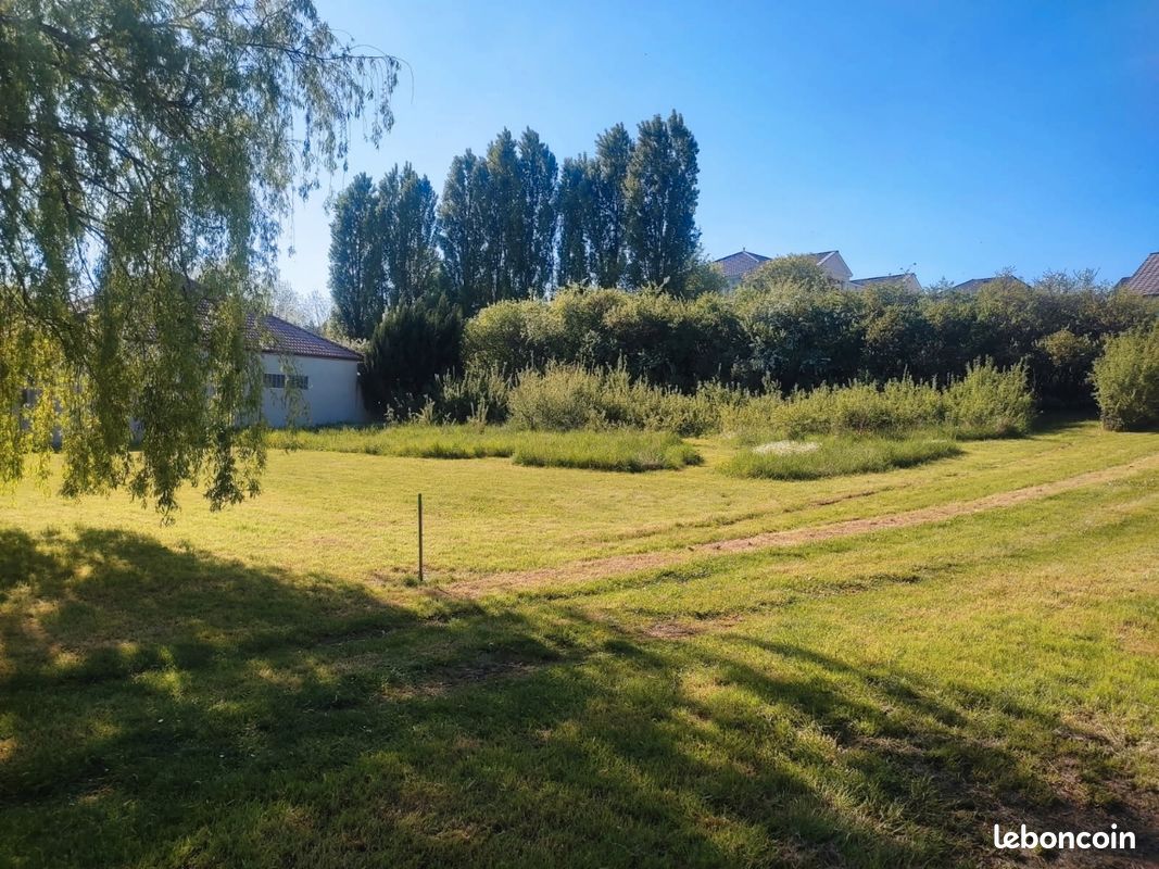 Terrain a bâtir viabilisé · à Solgne · 155 000 €