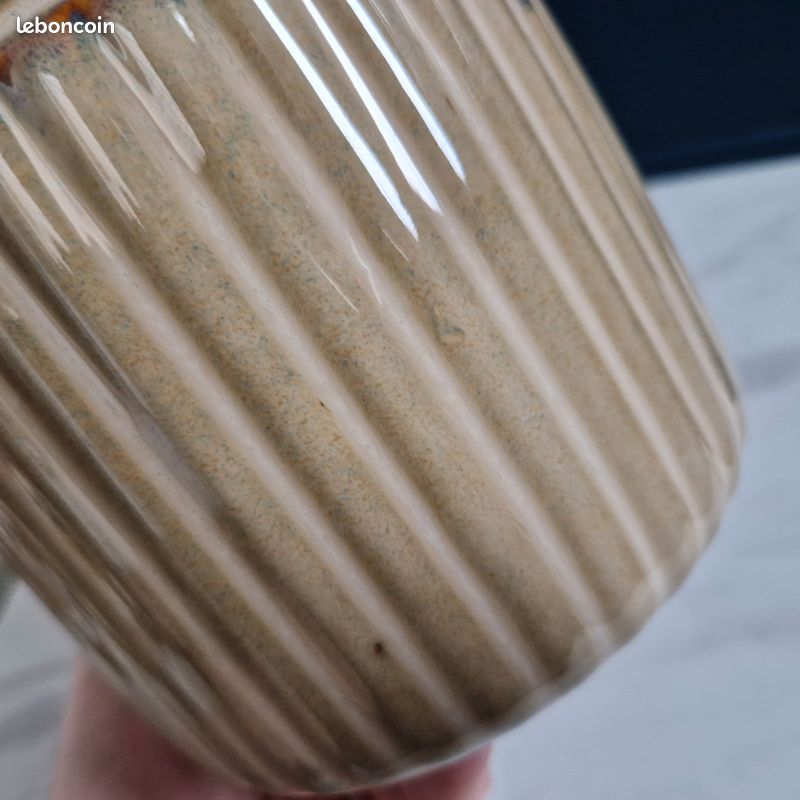 Cache pot en céramique (image 14)