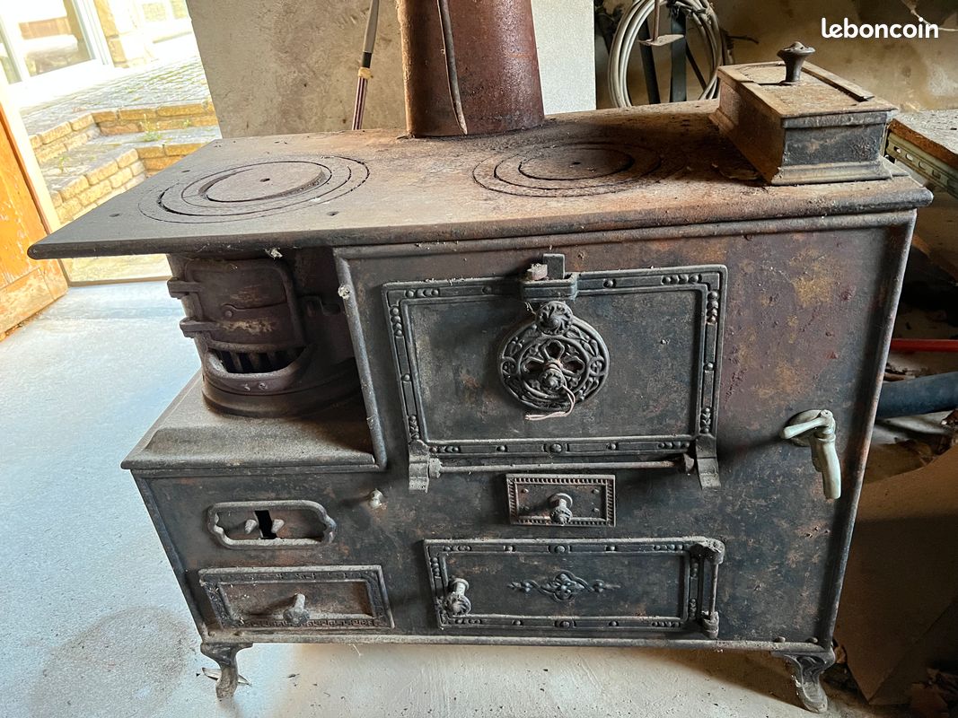 Cuisinière avec four et bouilloire crapaud (image 1)