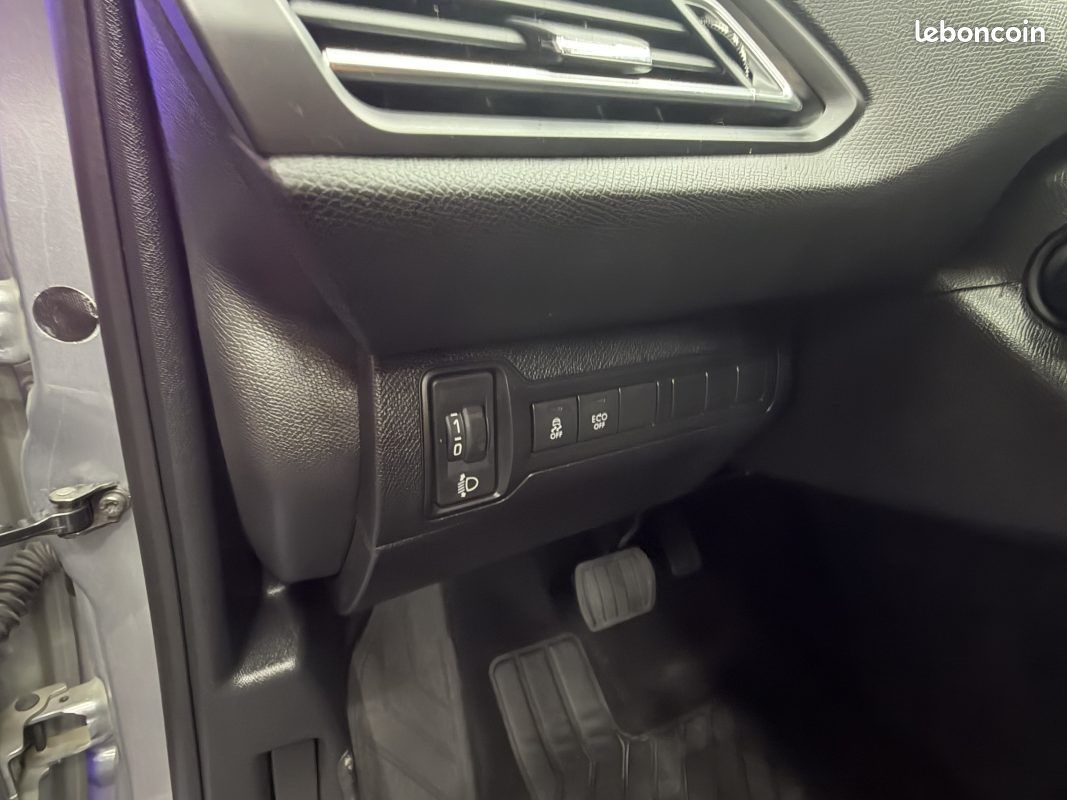 Peugeot 308 ii sw 1.6 blue hdi 120 style eat 2017 (image 15)
