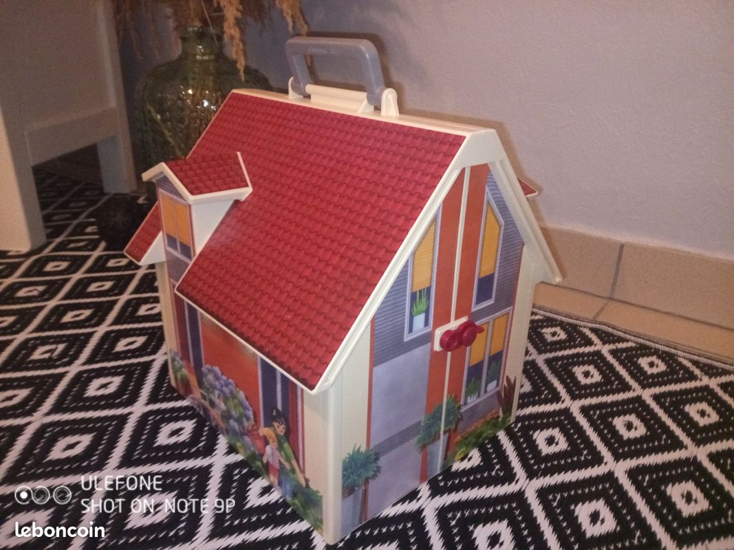 Maison transportable playmobil (image 1)