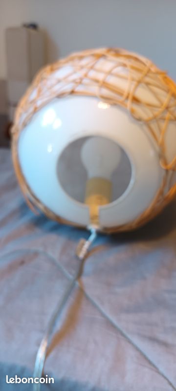 Lampe Opaline rotin Vintage (image 2)