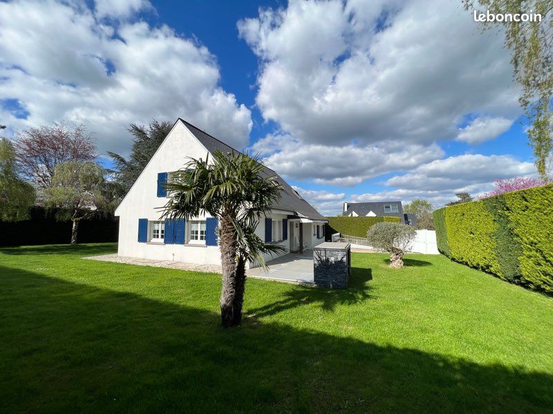 Maison 11 pièces 200 m² · à Orgeval · 200 m² · 1 095 000 €