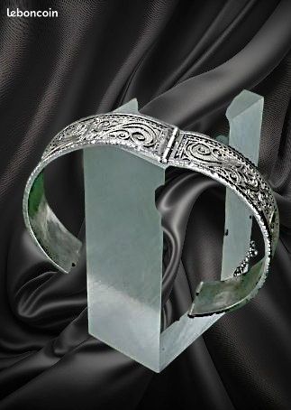 Bracelet Oriental Ancien En Métal Argenté - Bijou Ethnique Occasion, Sans Marque