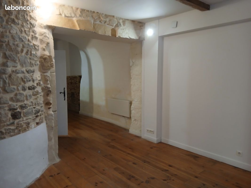 Appartement 2 pièces 47 m² · à Pont-Saint-Esprit · 47 m² · 500 €/mois