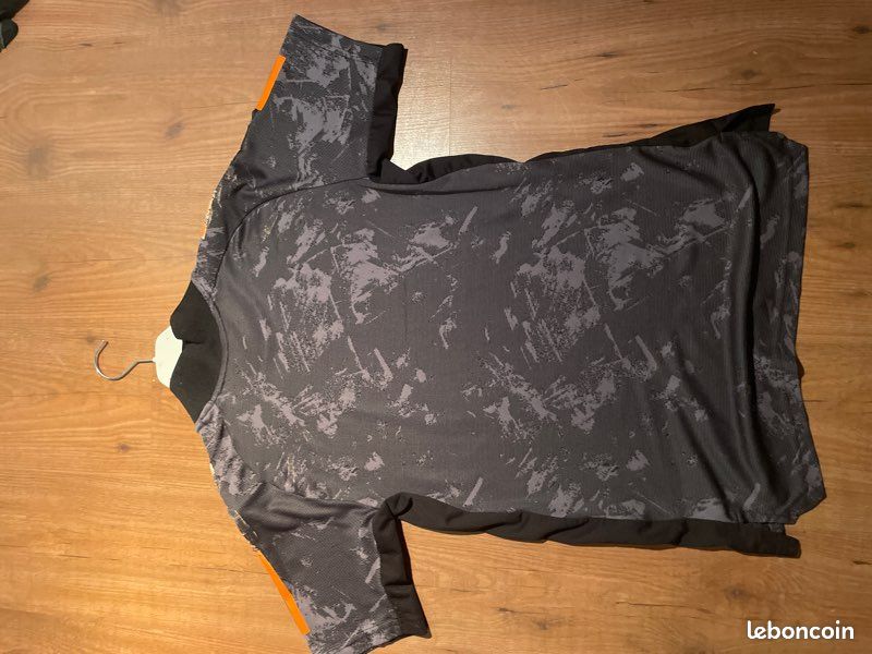 Maillot de la Juventus taille S (image 2)