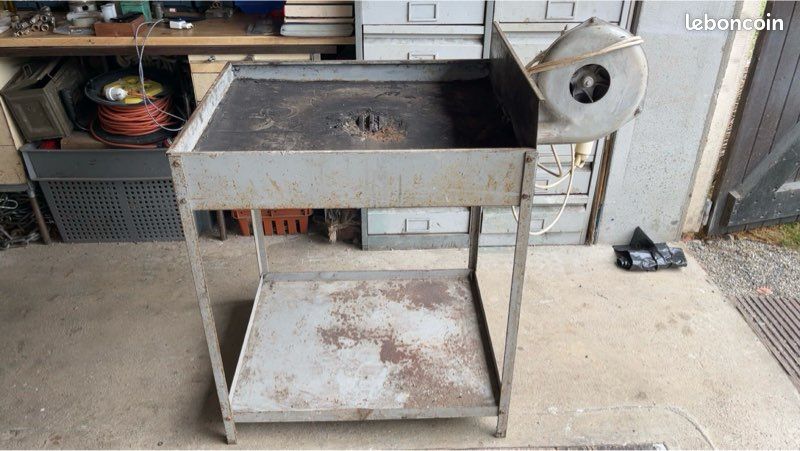 Forge à charbon (image 1)