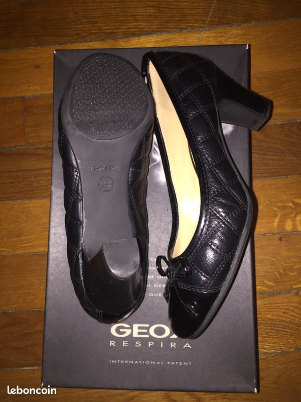 Escarpin GEOX en cuir noir (image 3)