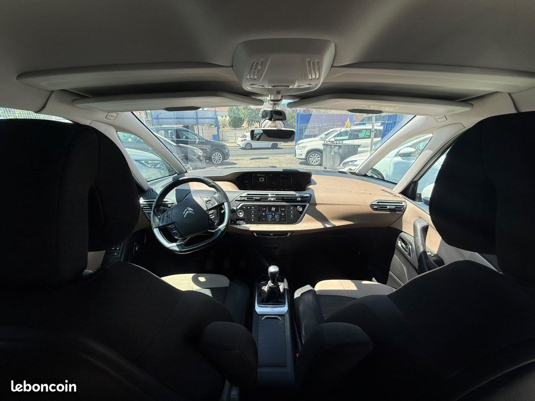CITROEN C4 1.6 THP 155 INTENSIVE BON Etat (image 9)
