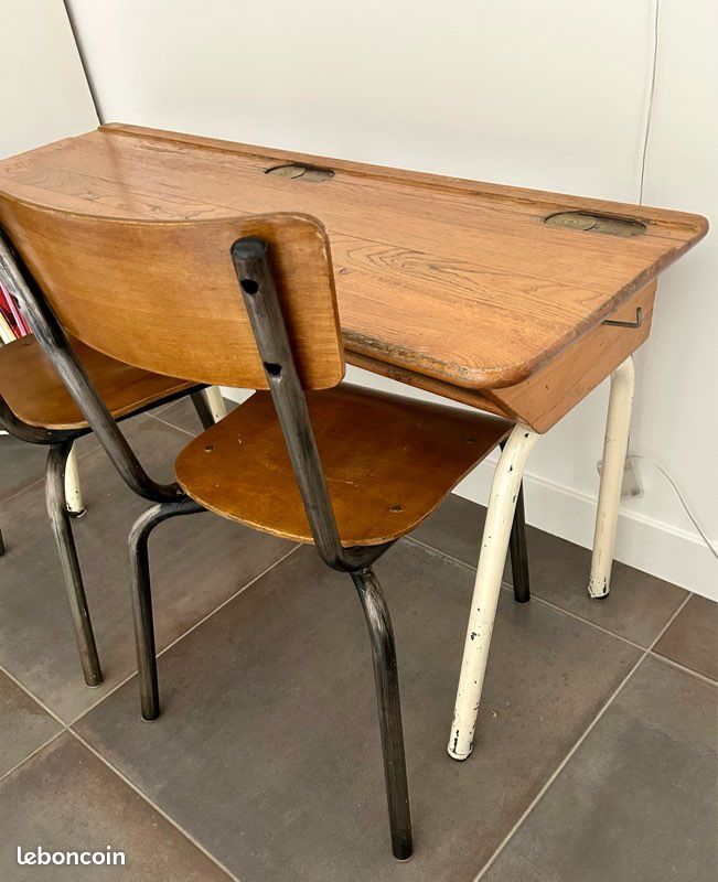 Table d’écolier vintage + 2 chaises – Style industriel (image 3)