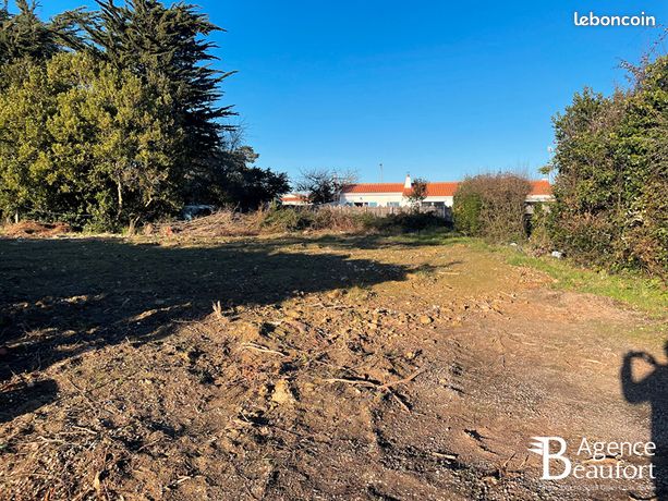 Terrain 318 m² ST HILAIRE DE RIEZ