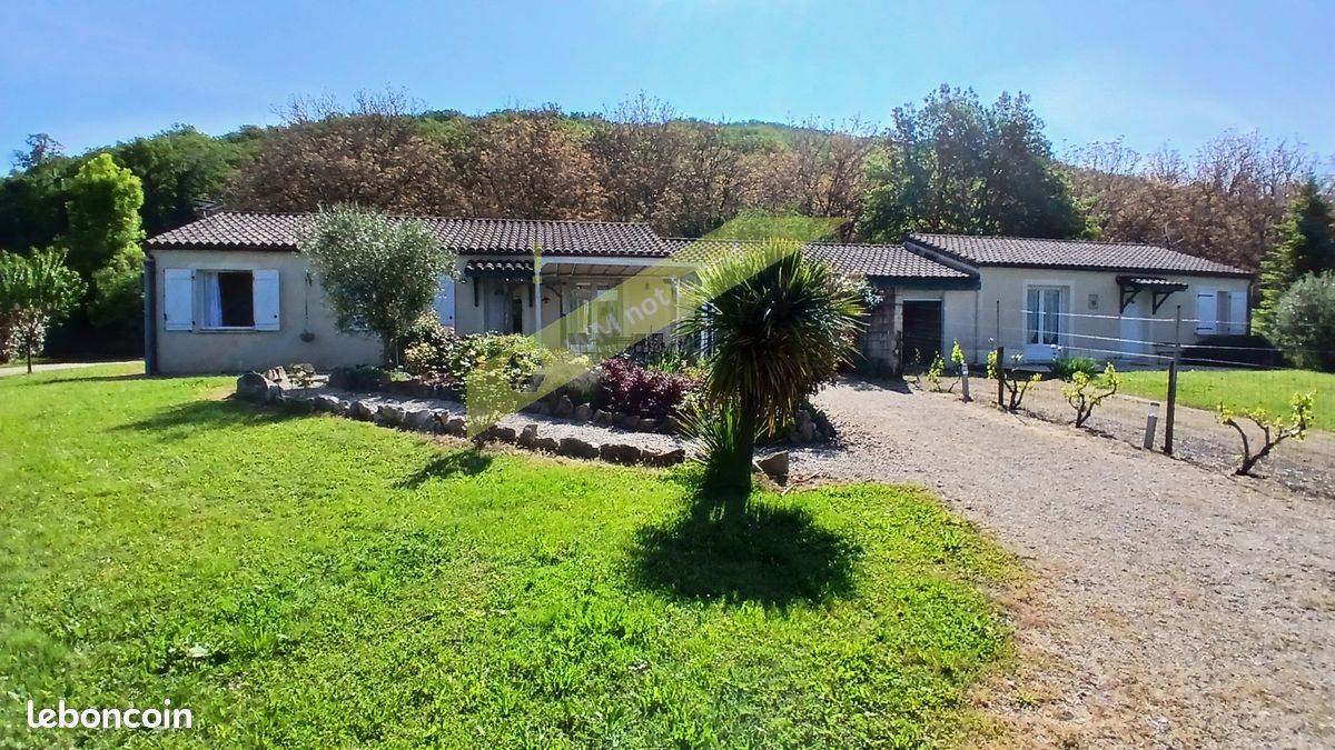 Maison 7 pièces 144 m² · à Creysse · 144 m² · 325 000 €