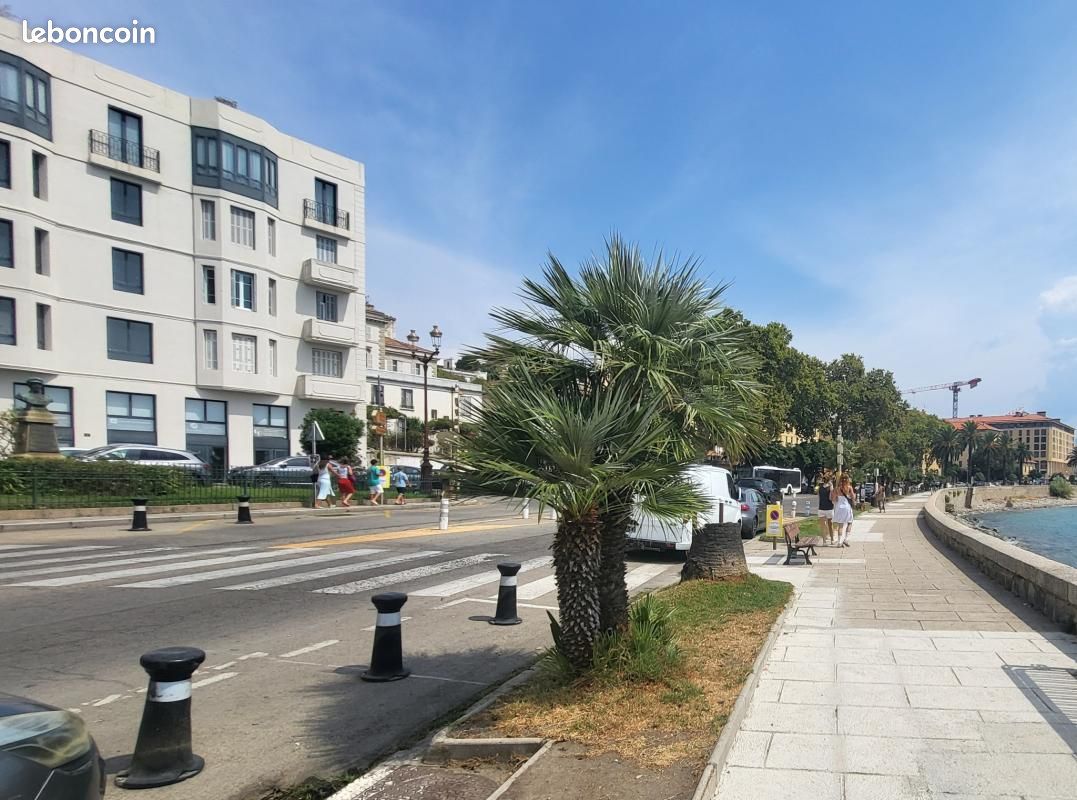 Appartement 5 pièces 200 m² · à Ajaccio · 200 m² · 800 000 €
