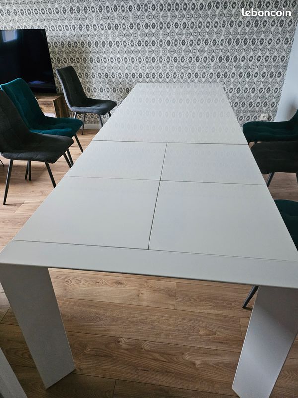 Table (image 2)