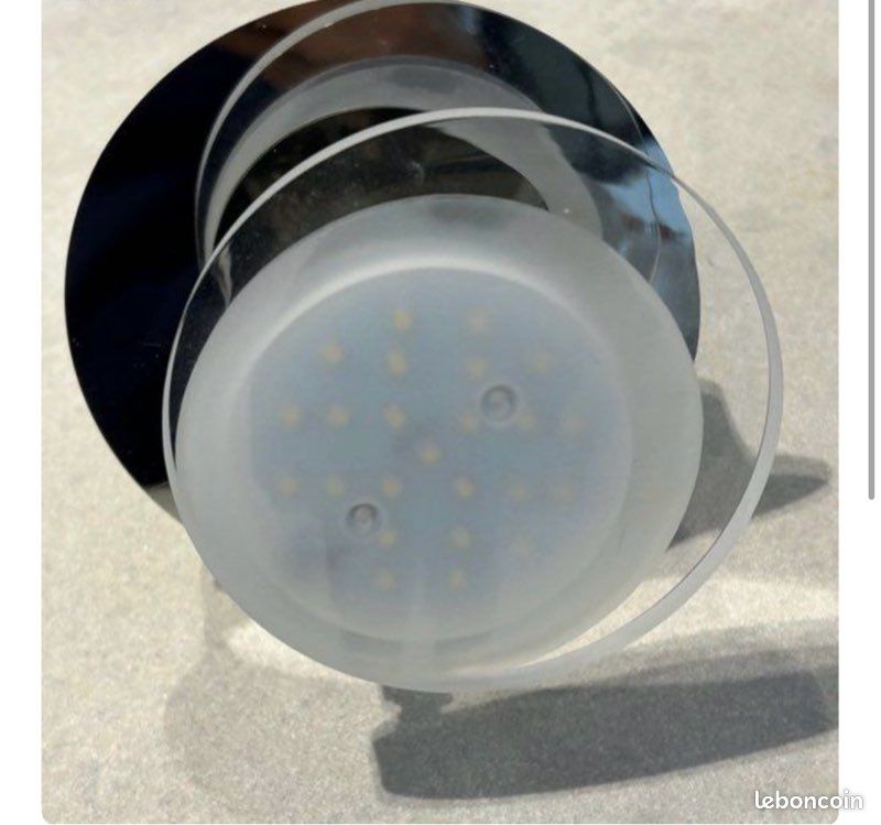 Applique led orientable socle chrome (image 1)