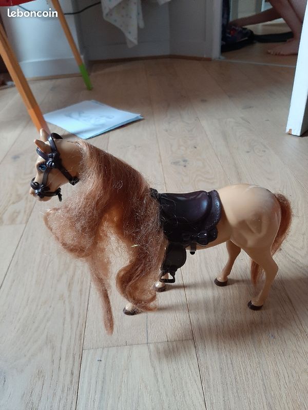 Cheval de Barbie (image 2)
