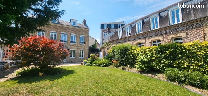 Maison 8 pièces 272 m² · à Elbeuf · 272 m² · 556 000 €