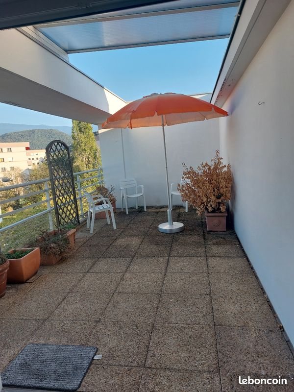 Appartement 4 pièces 94 m² · à Échirolles · 94 m² · 220 000 €