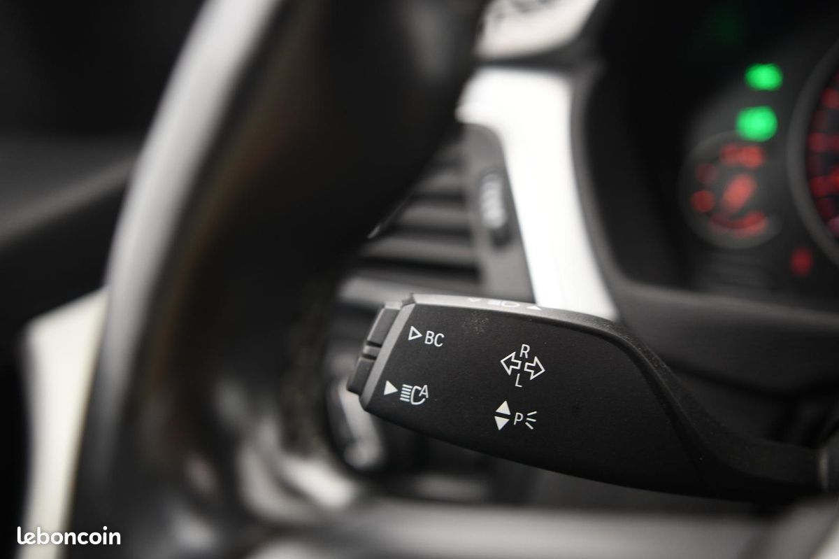 BMW SERIE 3 318dA M Sport Ultimate T.O/ATH/KEYLESS/CAM 360 (image 22)